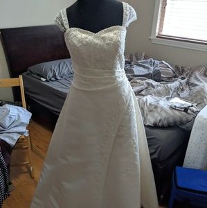 Ivory colored wedding dress
